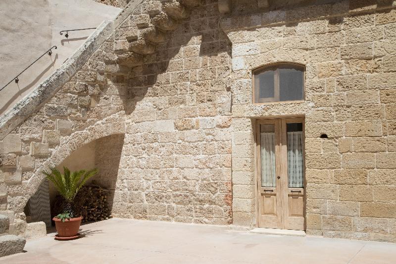 Historia- Dimore Corte Chiesa Corigliano dʼOtranto エクステリア 写真