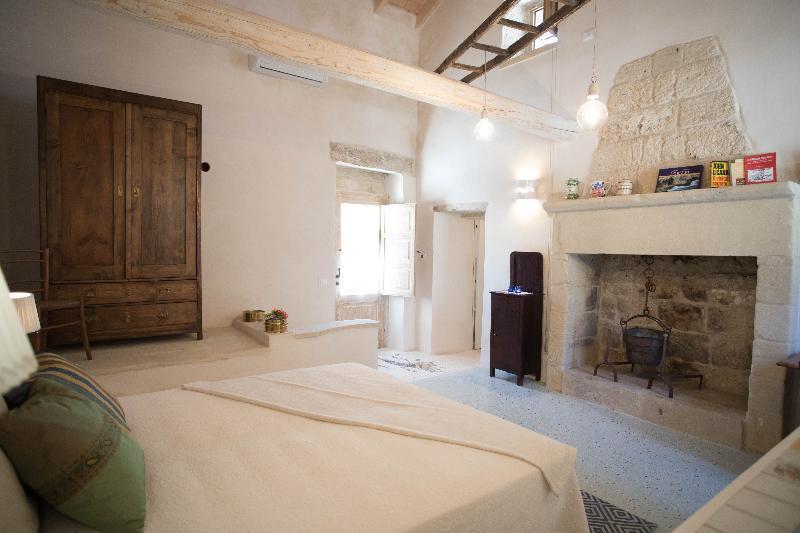 Historia- Dimore Corte Chiesa Corigliano dʼOtranto エクステリア 写真