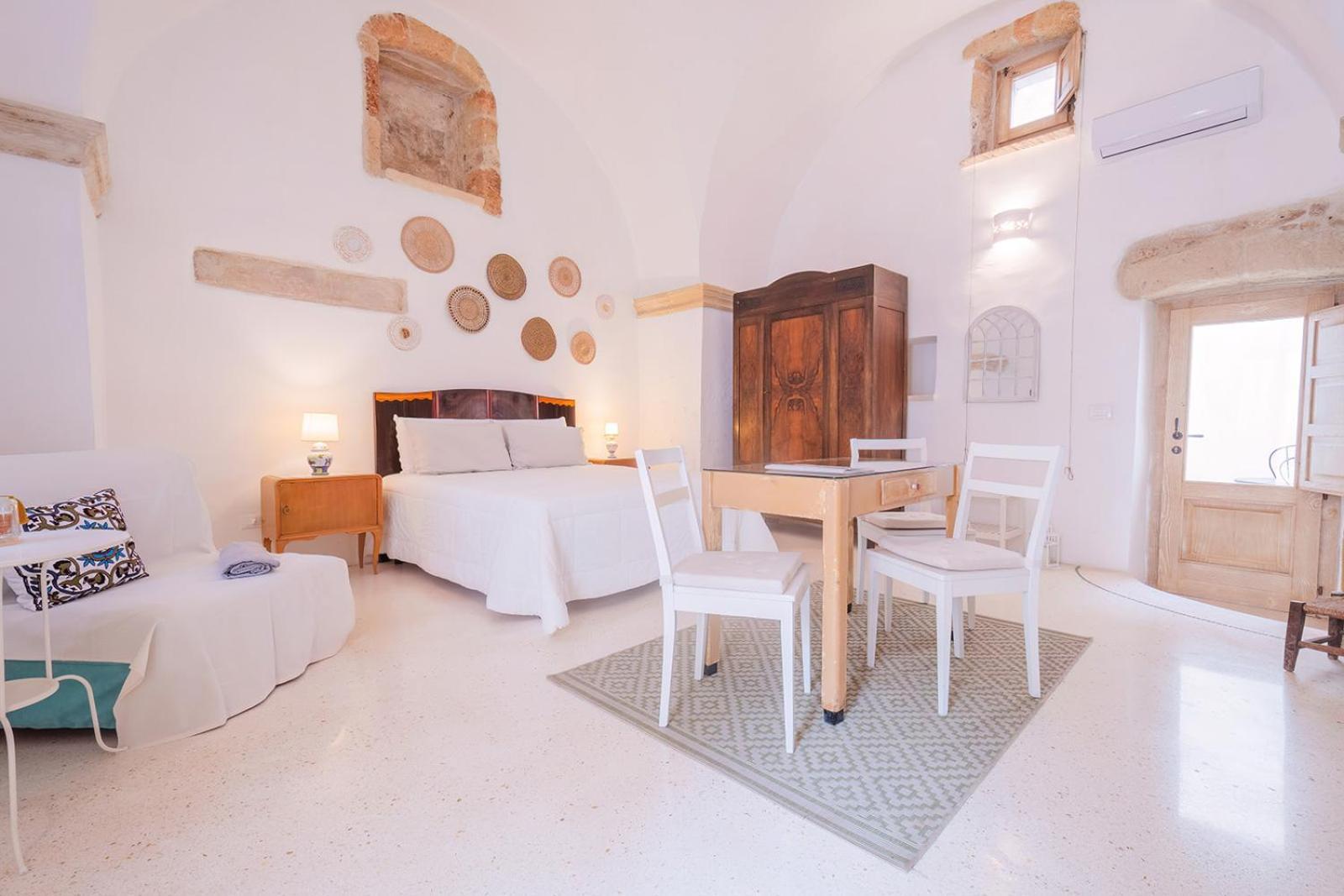 Historia- Dimore Corte Chiesa Corigliano dʼOtranto エクステリア 写真